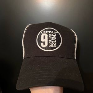 Cruzan hat